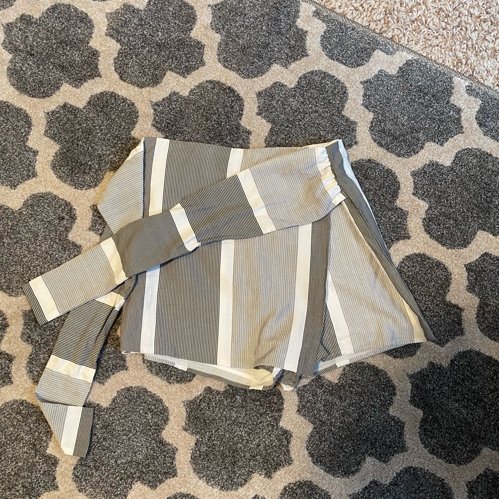 Lulus skirt